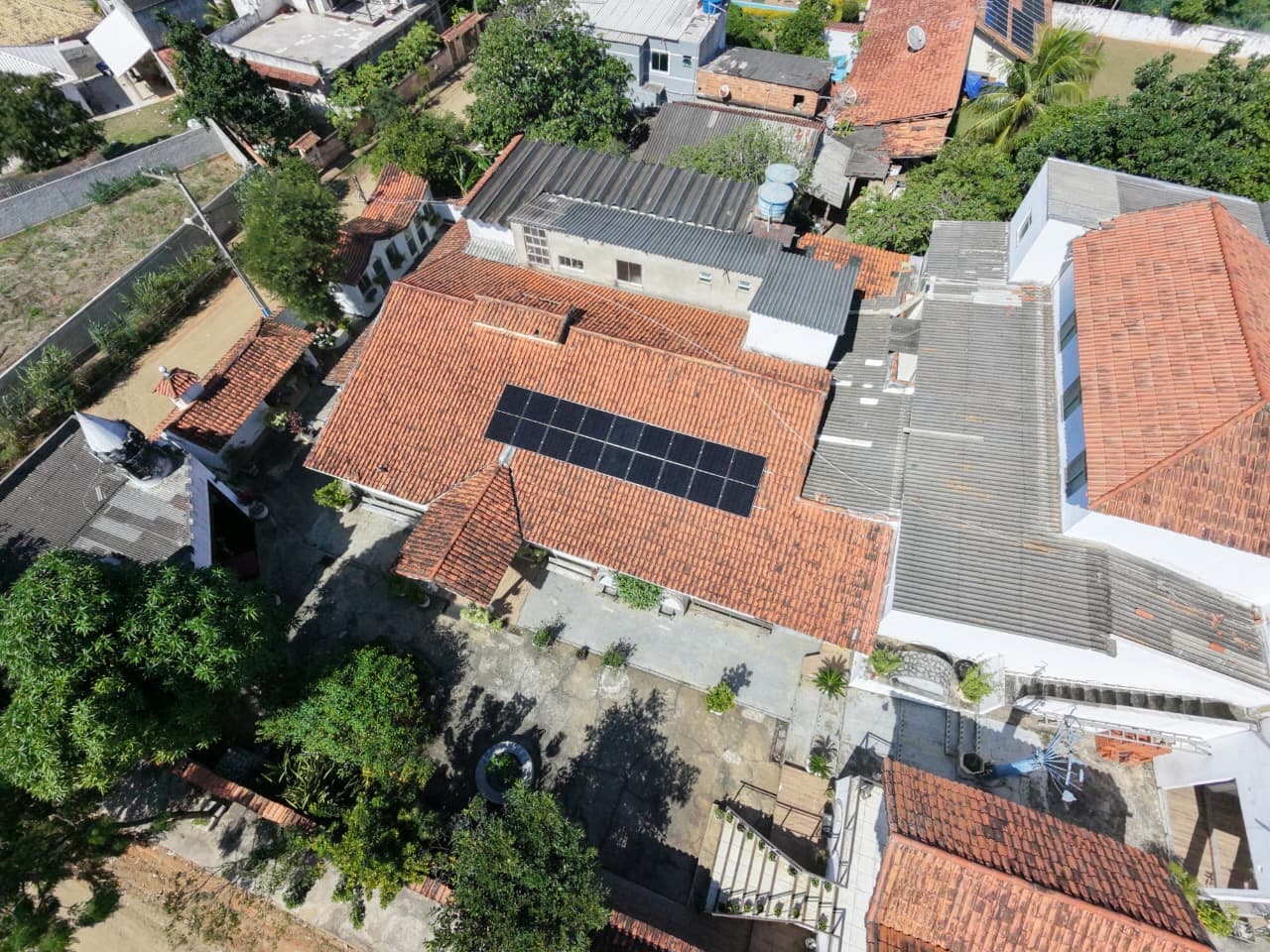 Institucional · 5,5 kWp — Araruama · Areal