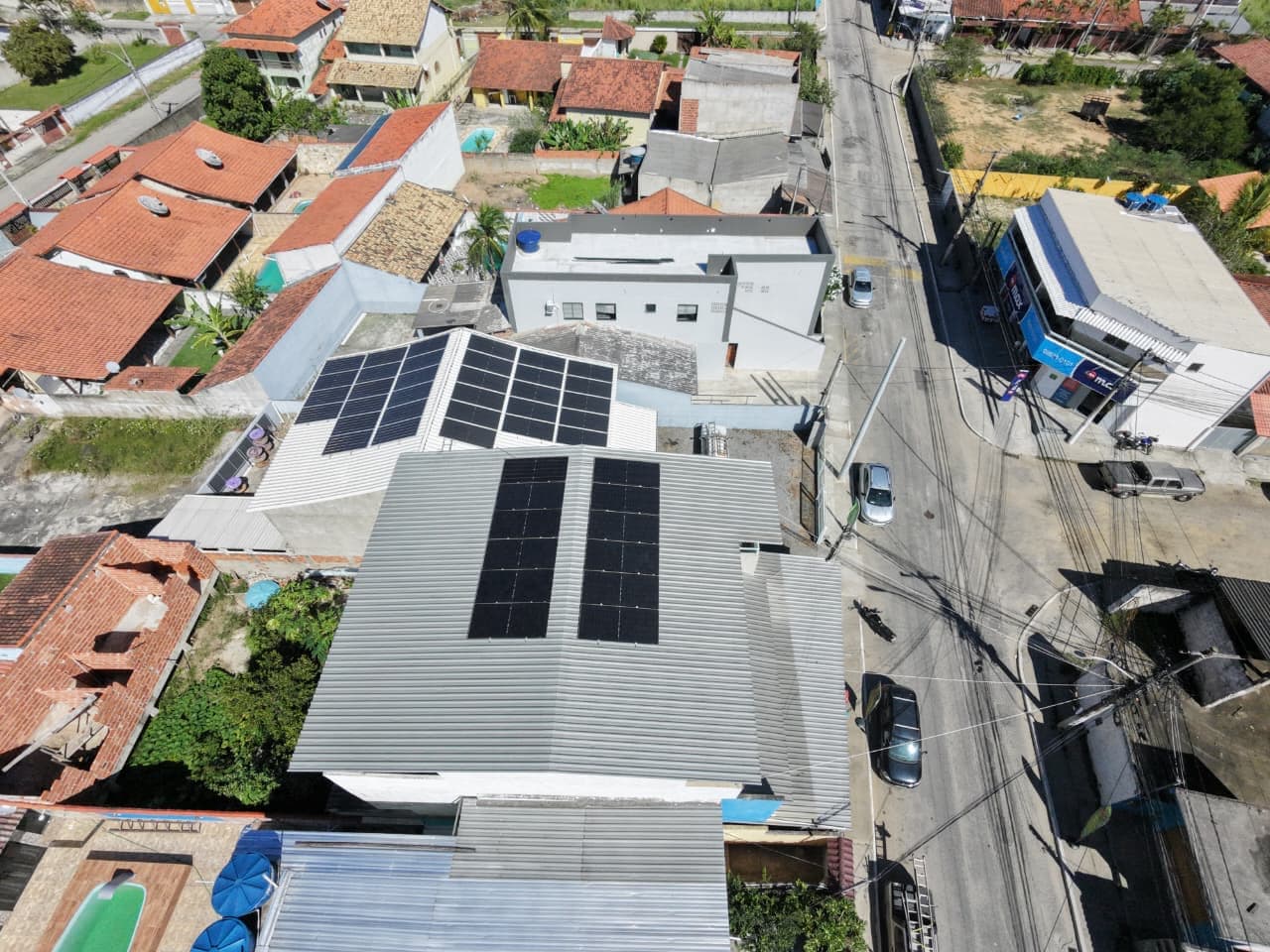 Comercial · 24,5 kWp — Iguaba Grande · Centro